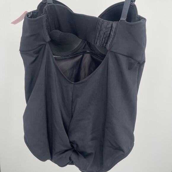 Cacique NWT Bodysuit Bra Bodyshaper Black 40D - Picture 6 of 11